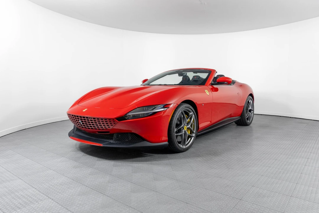 2025 Ferrari Roma Spider - Image 20 of 21