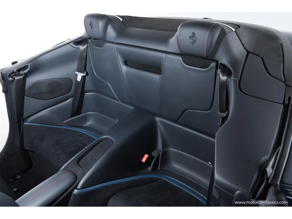 2025 Ferrari Roma - Image 27 of 31