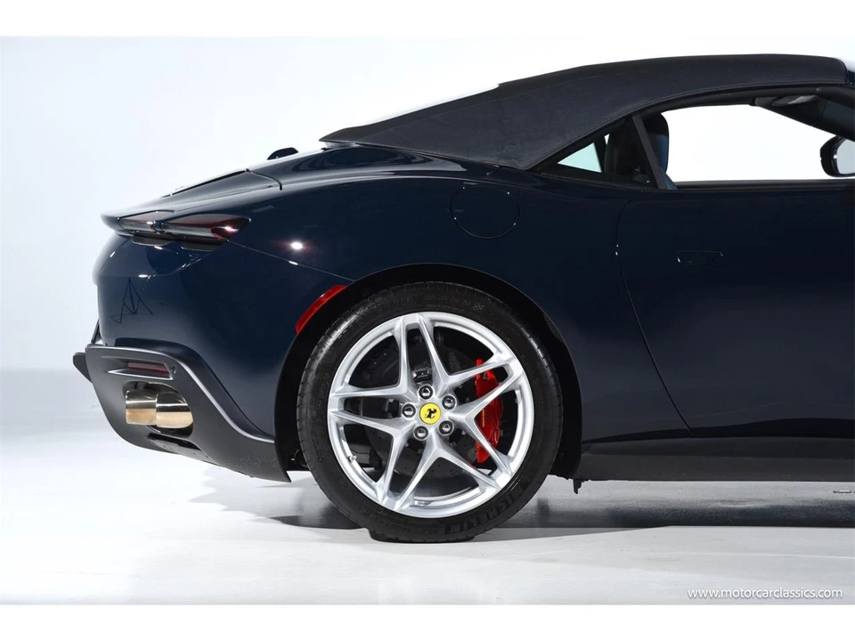 2025 Ferrari Roma - Image 18 of 31
