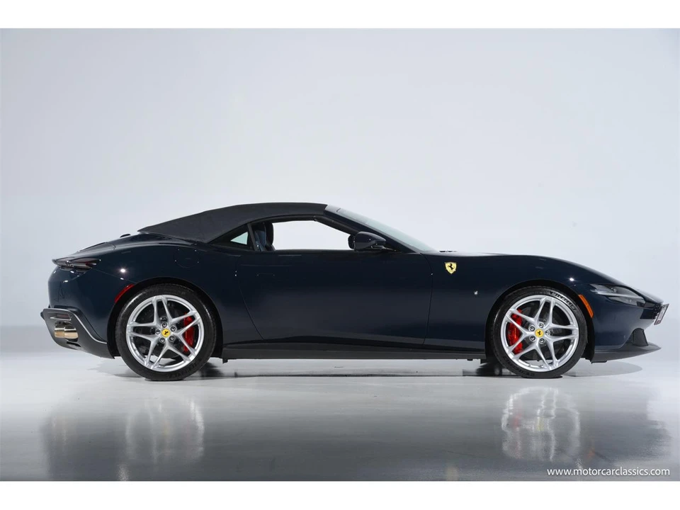 2025 Ferrari Roma - Image 12 of 31