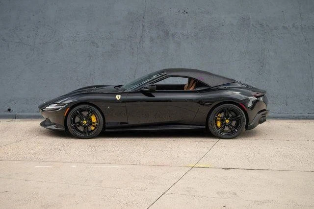 2025 Ferrari Roma - Image 5 of 21