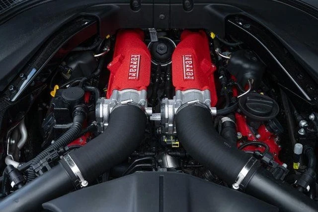 2025 Ferrari Roma - Image 16 of 21