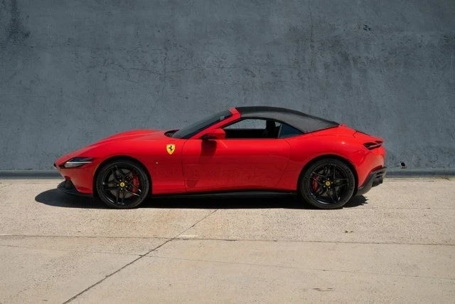 2025 Ferrari Roma - Image 5 of 21