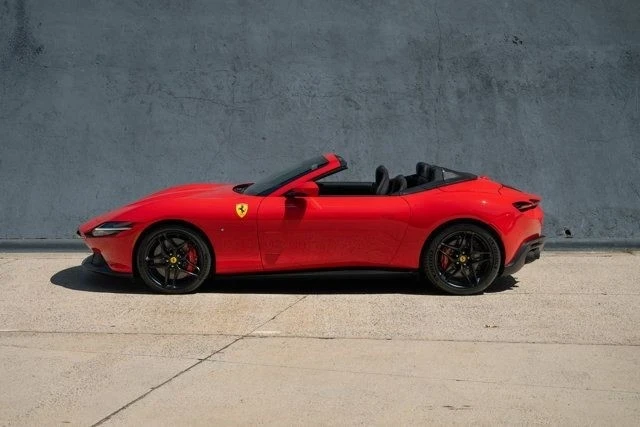 2025 Ferrari Roma - Image 7 of 21