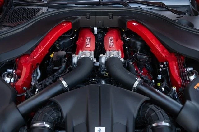 2025 Ferrari Roma - Image 16 of 21