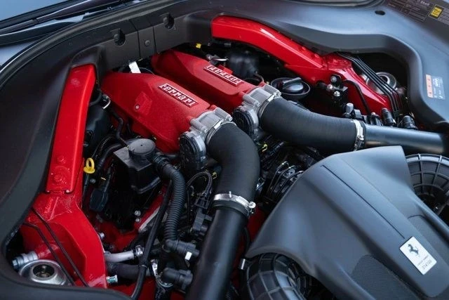 2025 Ferrari Roma - Image 17 of 21