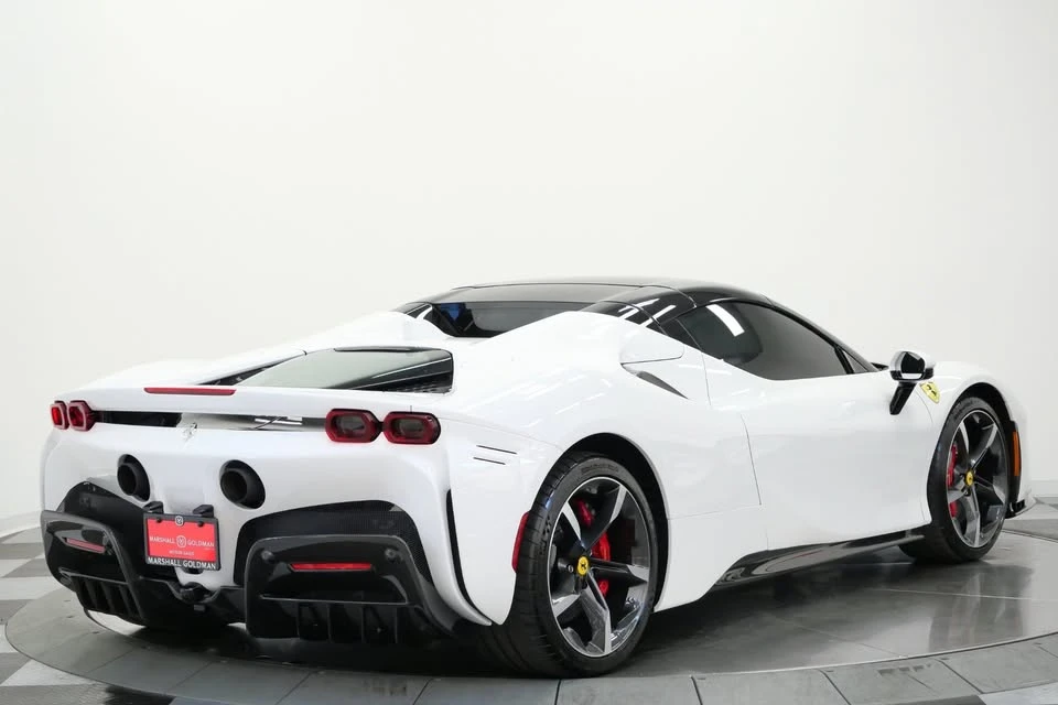 2025 Ferrari SF90 Spider - Image 7 of 17