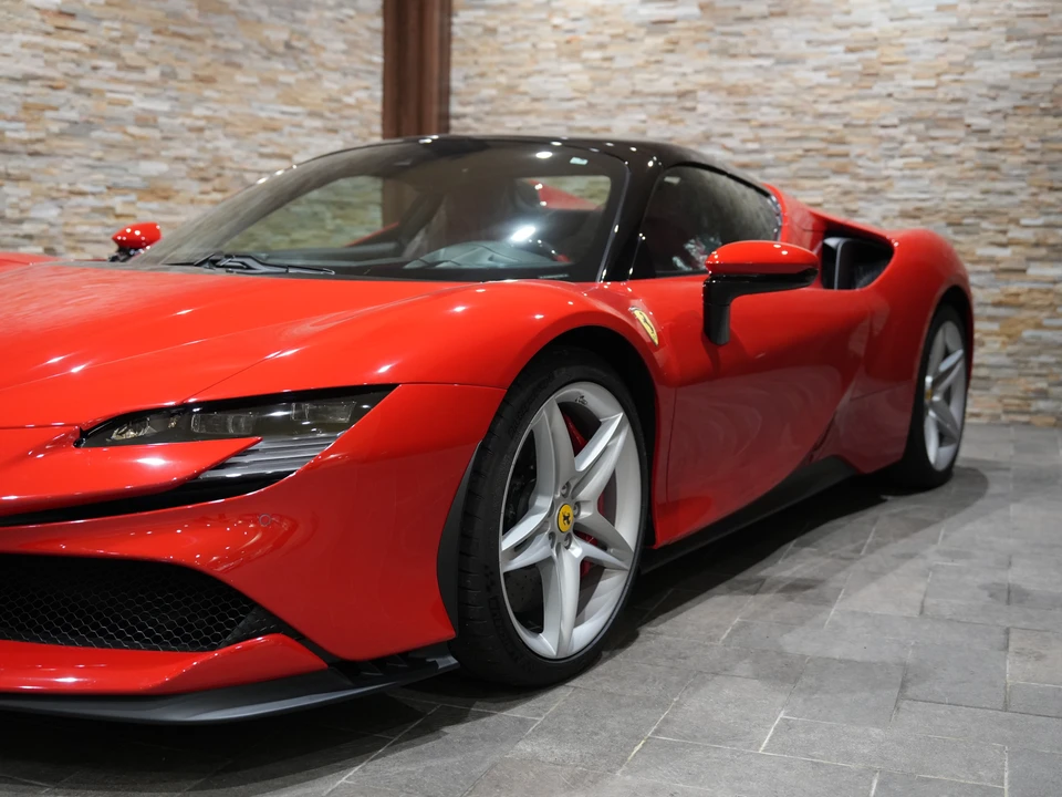 2025 Ferrari SF90 Spider - Image 16 of 31