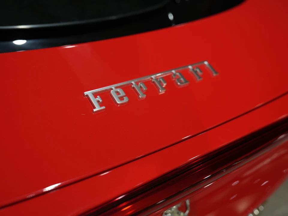 2025 Ferrari SF90 Spider - Image 30 of 31