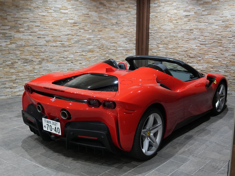 2025 Ferrari SF90 Spider - Image 4 of 31