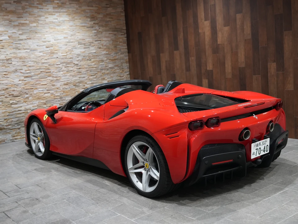 2025 Ferrari SF90 Spider - Image 6 of 31