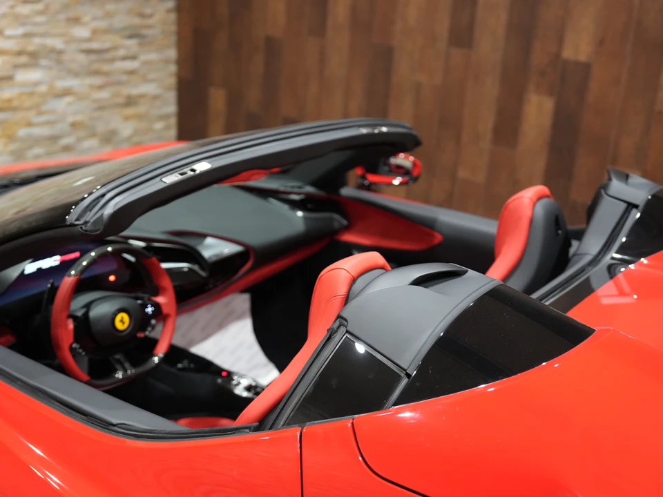 2025 Ferrari SF90 Spider - Image 25 of 31