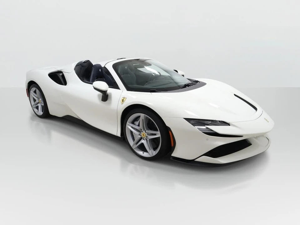 2025 Ferrari SF90 Spider - Image 7 of 31