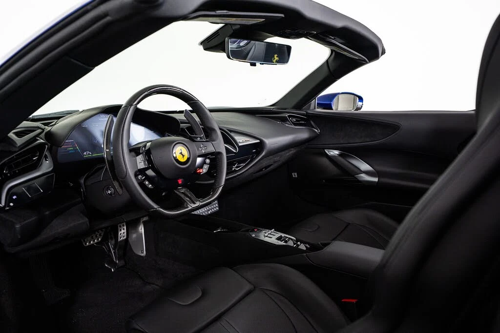 2025 Ferrari SF90 Spider - Image 24 of 31