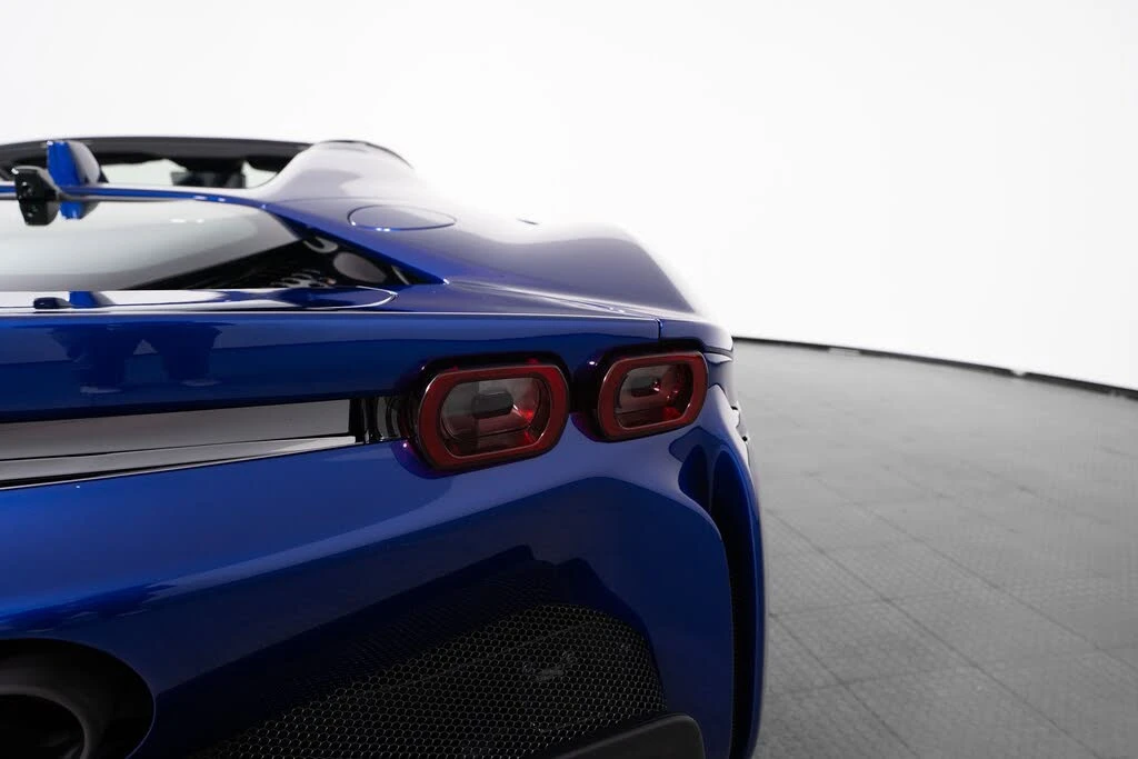 2025 Ferrari SF90 Spider - Image 28 of 31