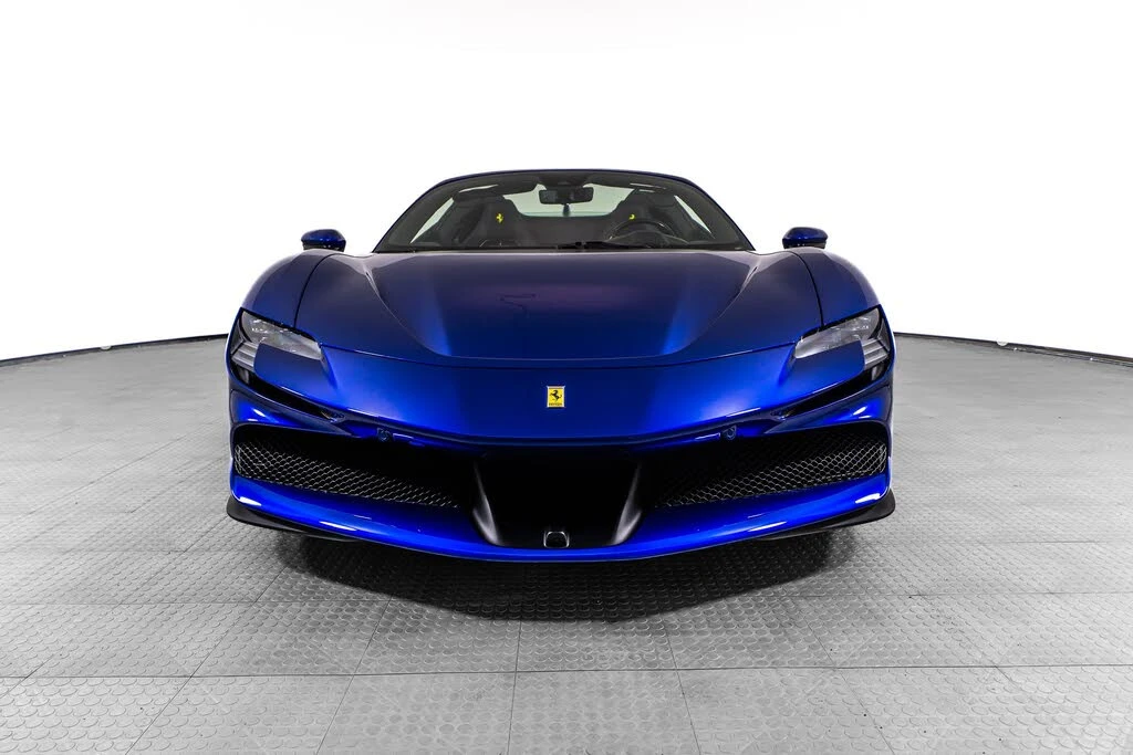 2025 Ferrari SF90 Spider - Image 9 of 31