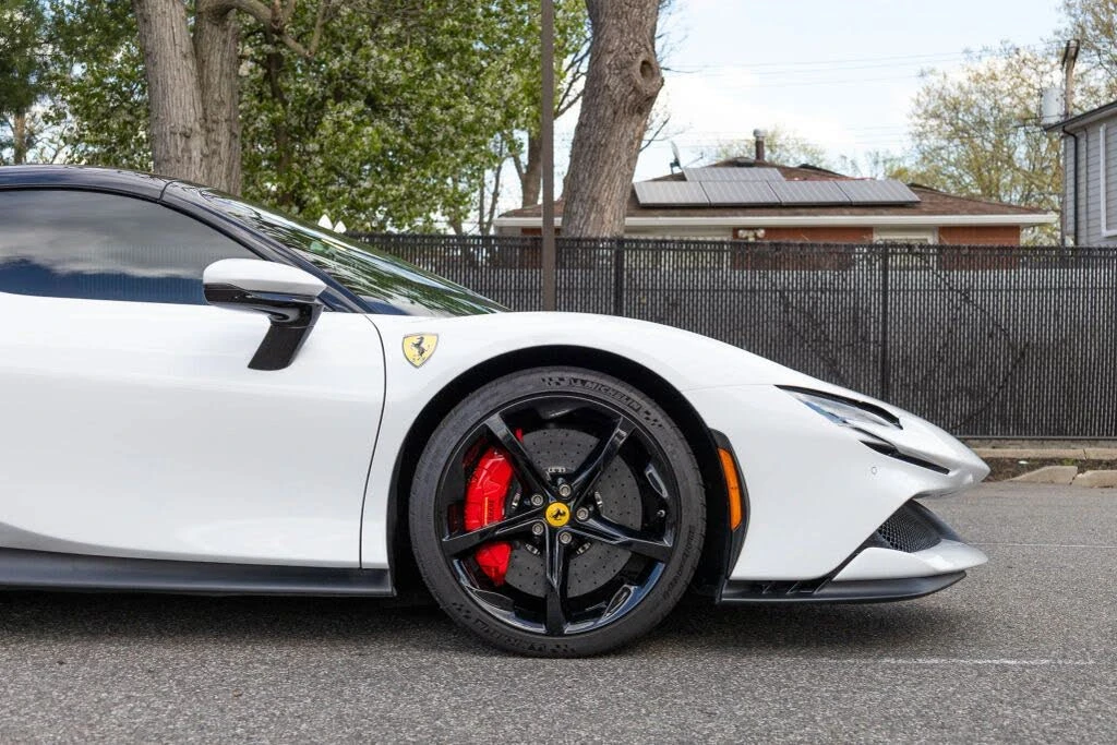 2025 Ferrari SF90 Spider - Image 27 of 31