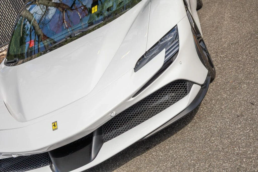 2025 Ferrari SF90 Spider - Image 23 of 31