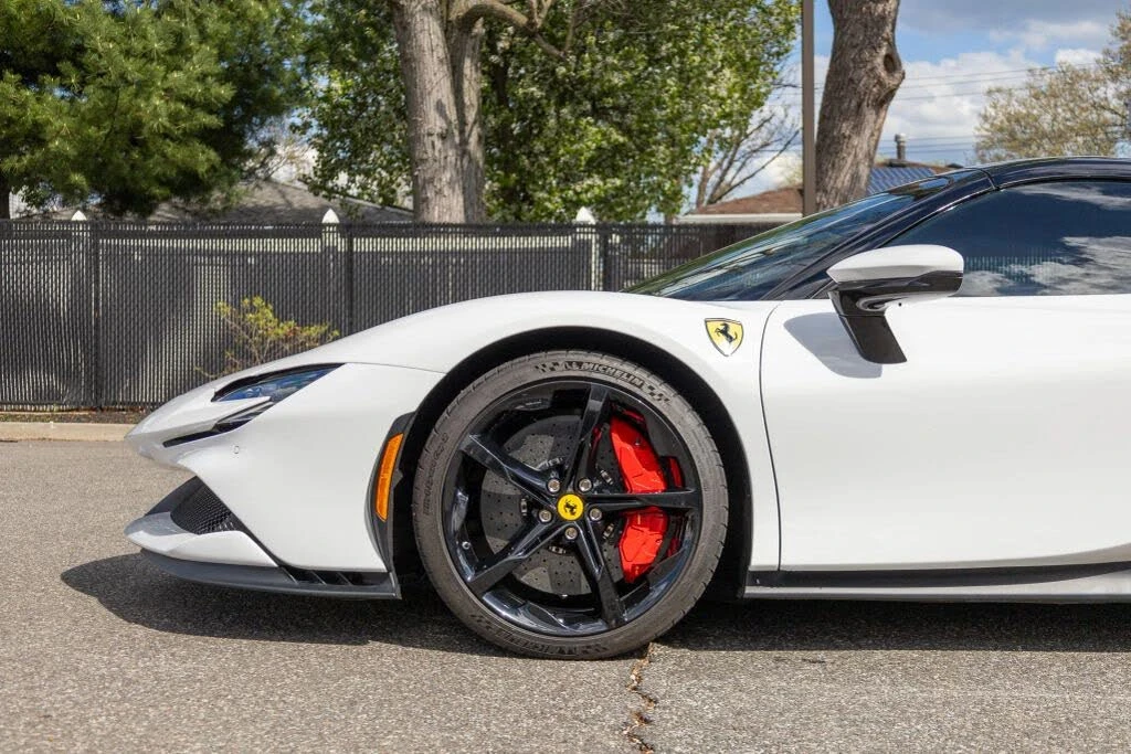 2025 Ferrari SF90 Spider - Image 29 of 31