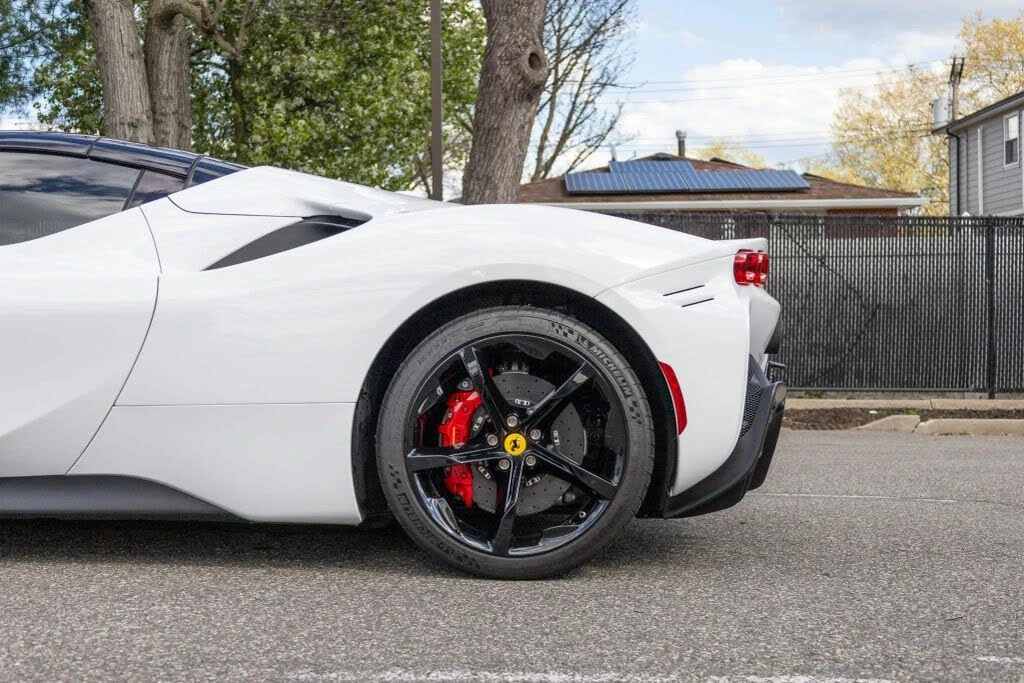 2025 Ferrari SF90 Spider - Image 30 of 31