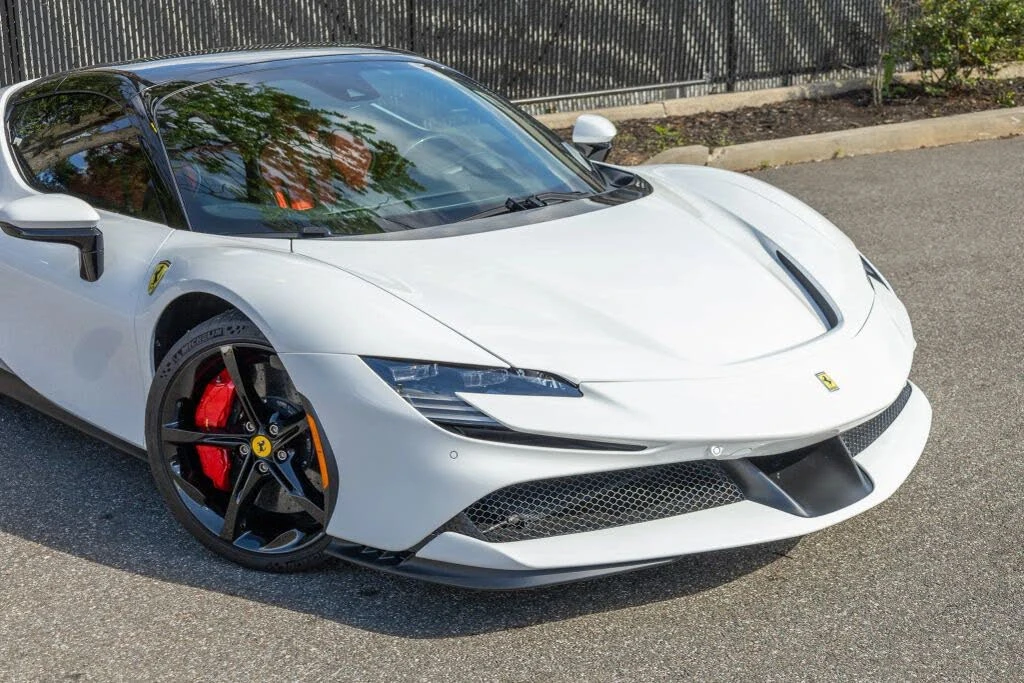 2025 Ferrari SF90 Spider - Image 12 of 31