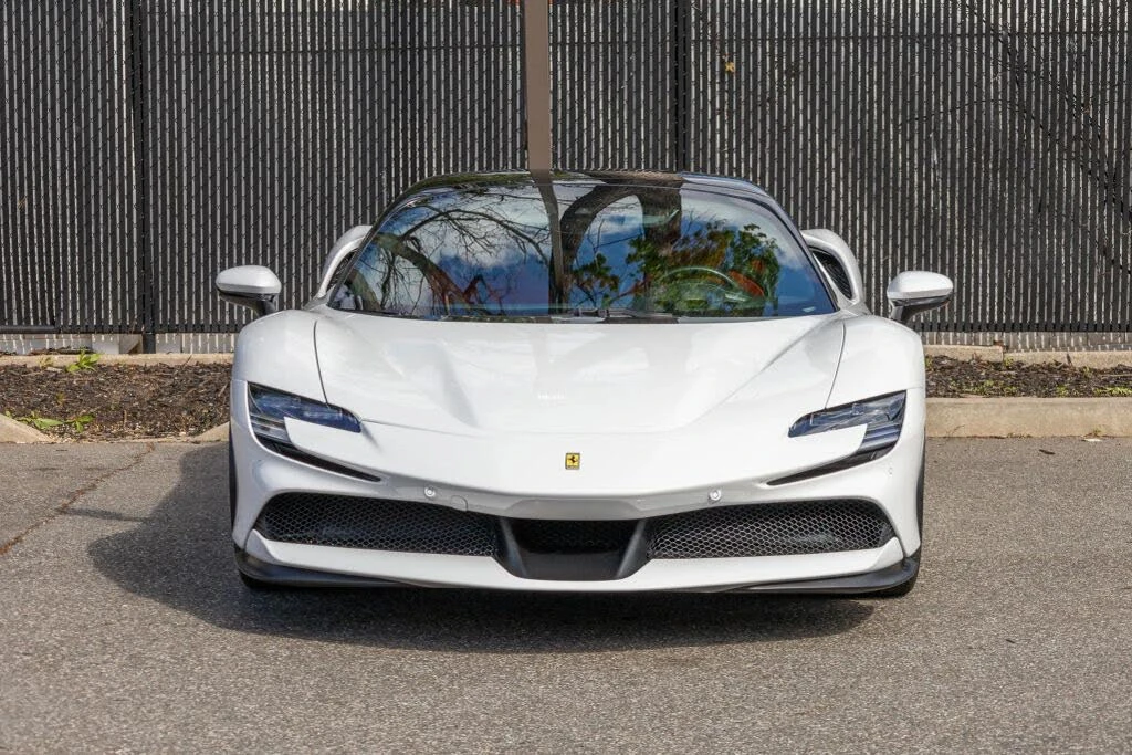 2025 Ferrari SF90 Spider - Image 21 of 31