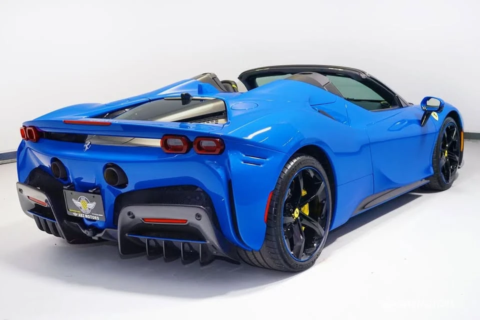 2025 Ferrari SF90 Spider - Image 6 of 20