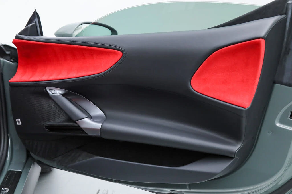 2025 Ferrari SF90 Spider - Image 31 of 31