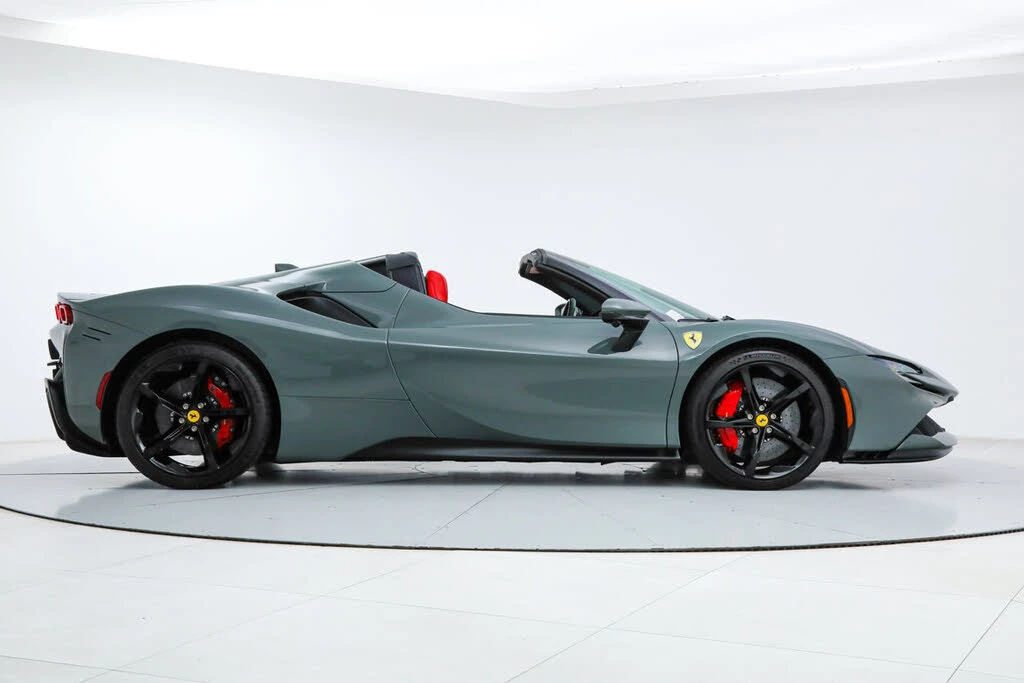 2025 Ferrari SF90 Spider - Image 11 of 31