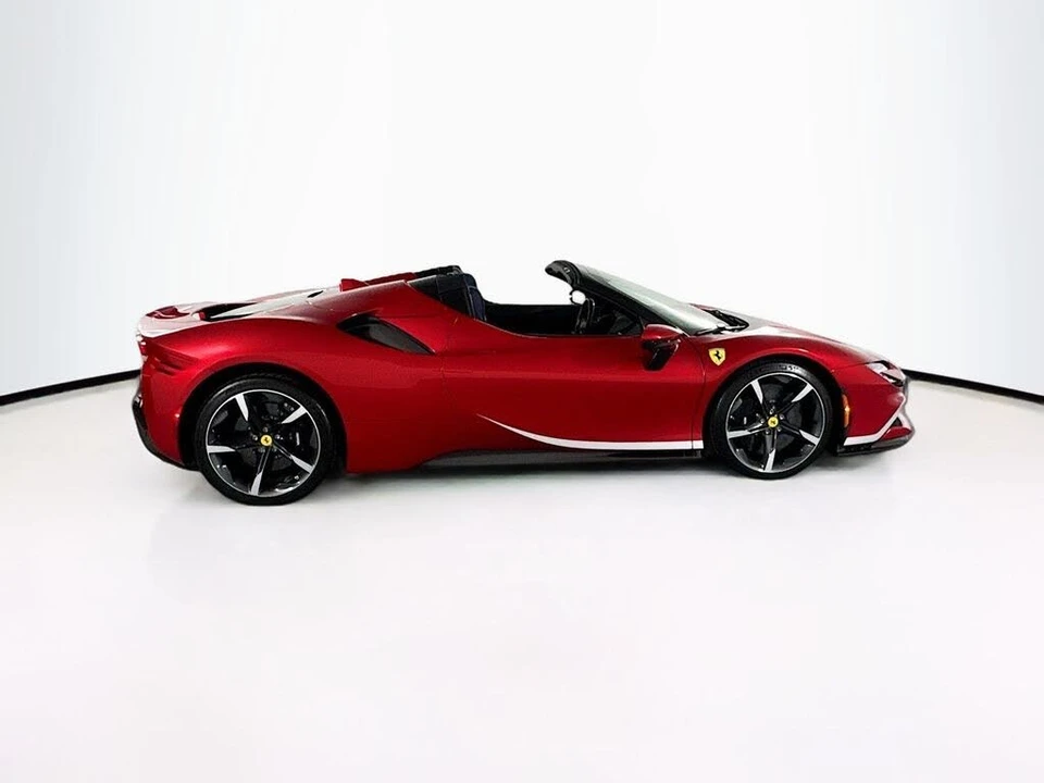 2025 Ferrari SF90 Spider - Image 4 of 31