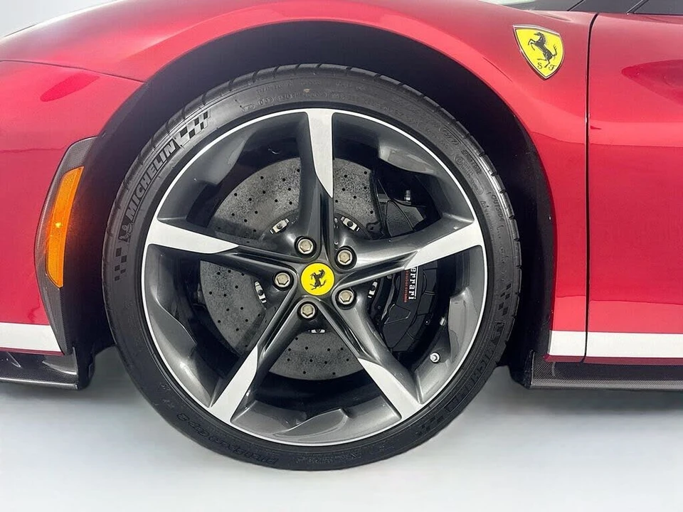 2025 Ferrari SF90 Spider - Image 30 of 31
