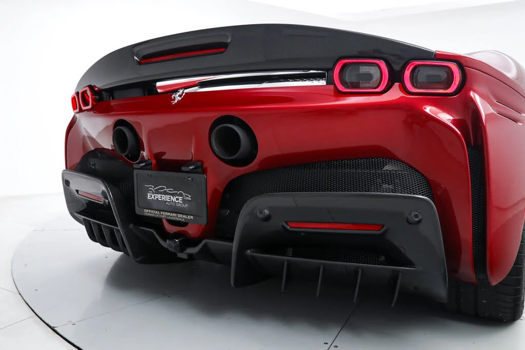 2025 Ferrari SF90 Spider - Image 24 of 31