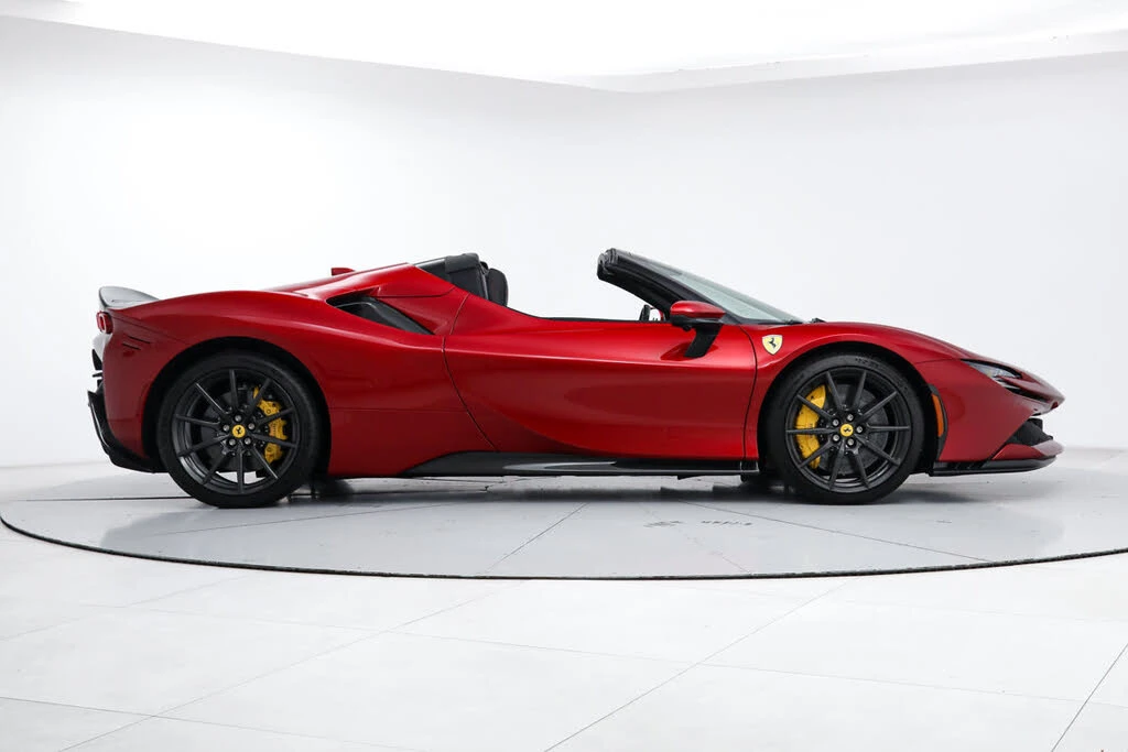 2025 Ferrari SF90 Spider - Image 15 of 31
