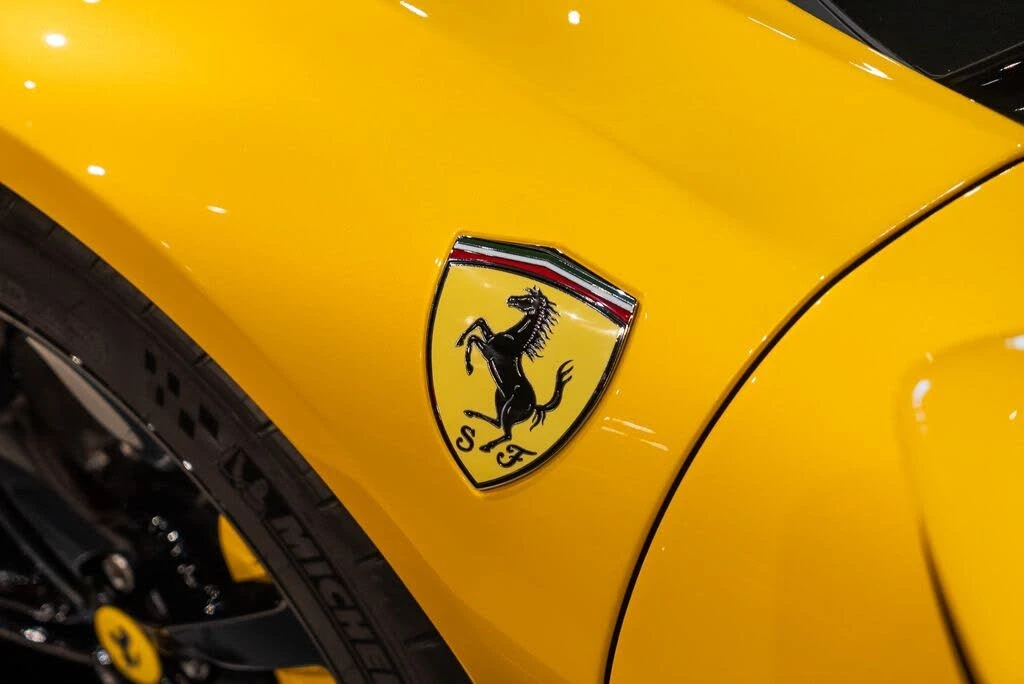 2025 Ferrari SF90 Spider - Image 12 of 31