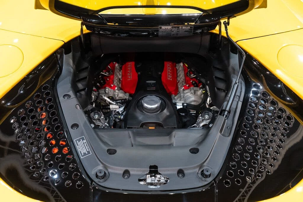 2025 Ferrari SF90 Spider - Image 18 of 31