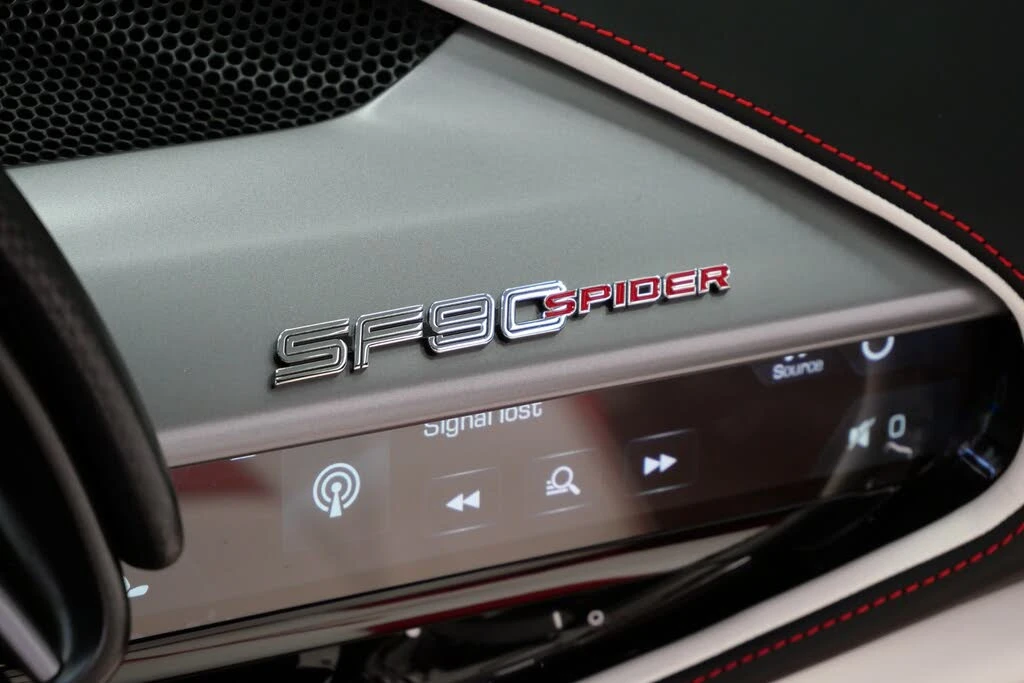 2025 Ferrari SF90 Spider - Image 17 of 31