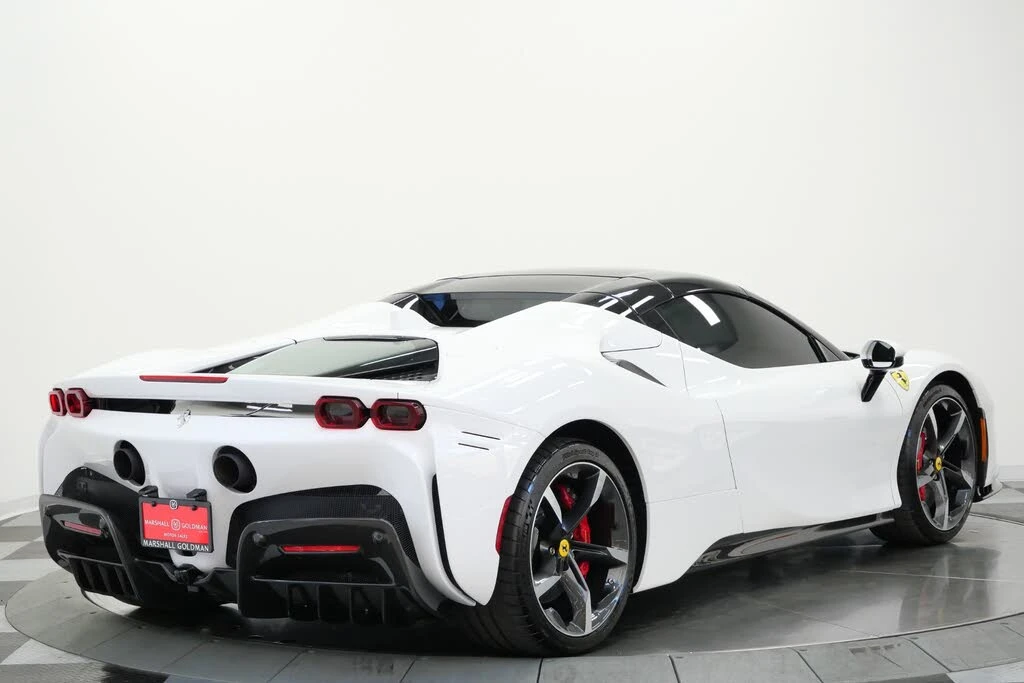 2025 Ferrari SF90 Spider - Image 9 of 31