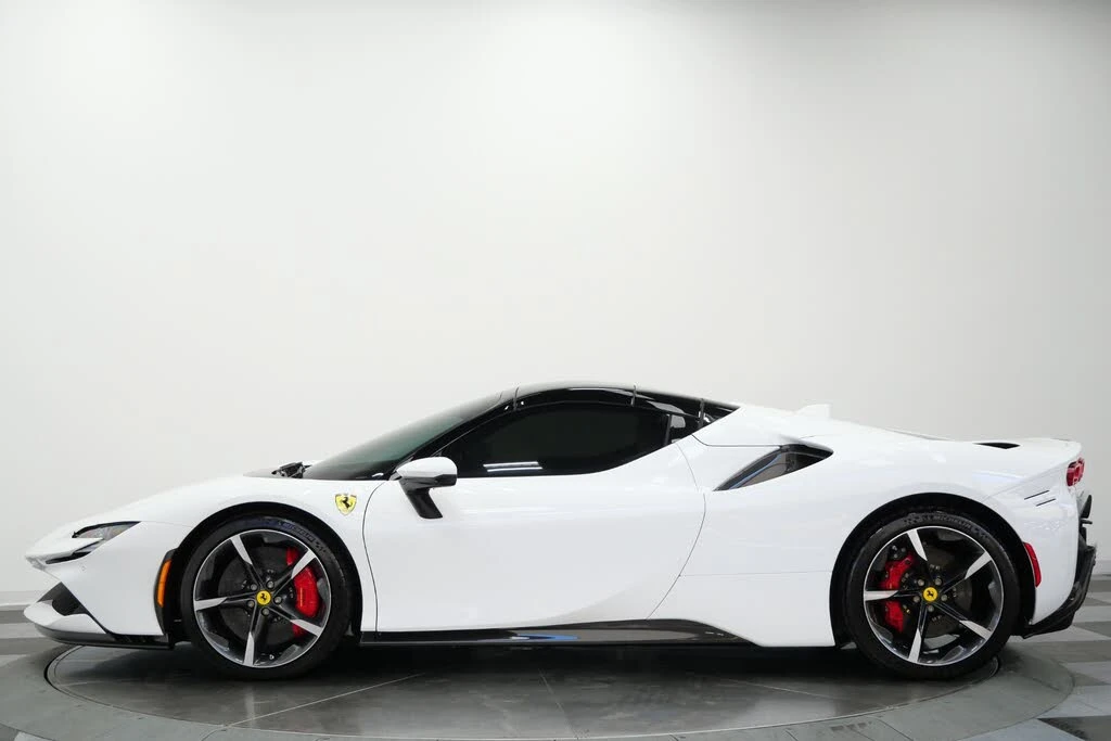 2025 Ferrari SF90 Spider - Image 6 of 31