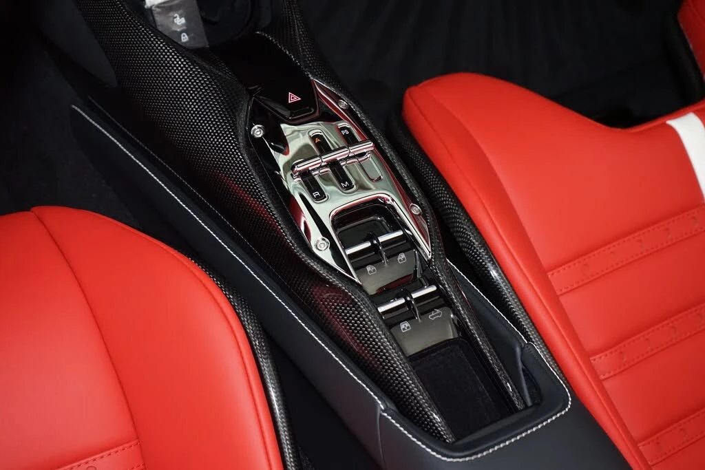 2025 Ferrari SF90 Spider - Image 24 of 31