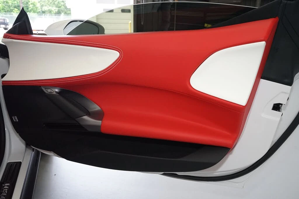 2025 Ferrari SF90 Spider - Image 29 of 31