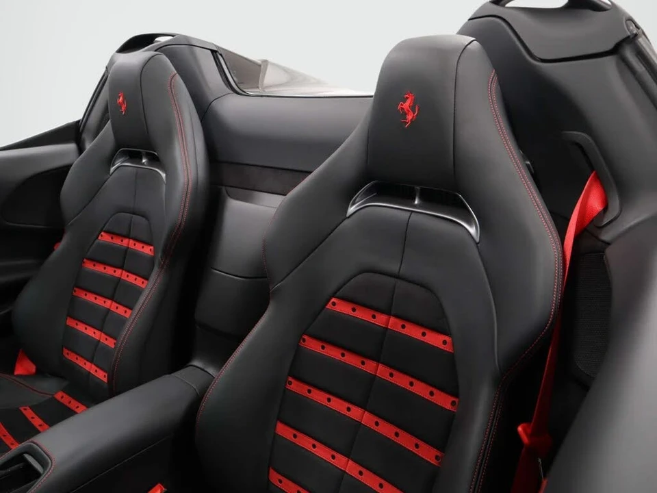 2025 Ferrari SF90 Spider - Image 18 of 31