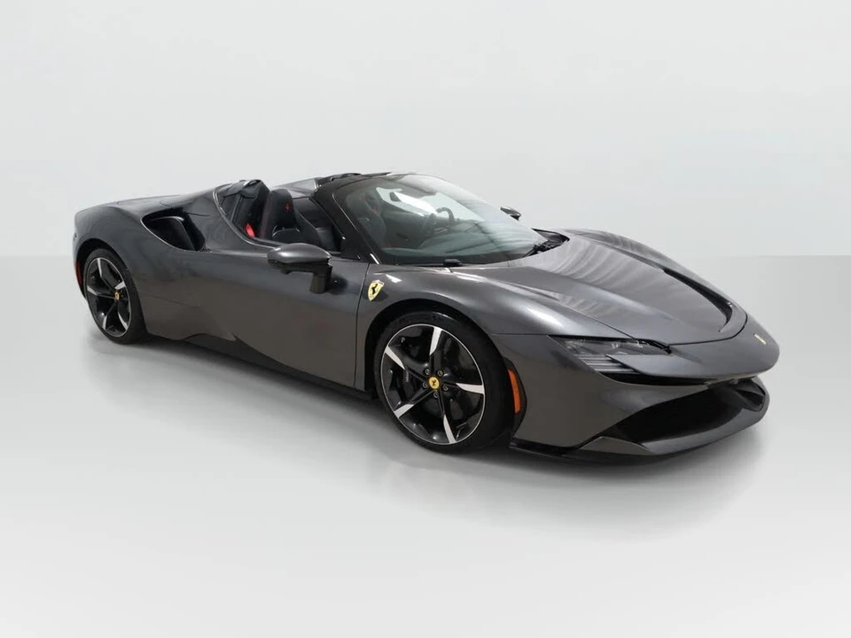 2025 Ferrari SF90 Spider - Image 7 of 31