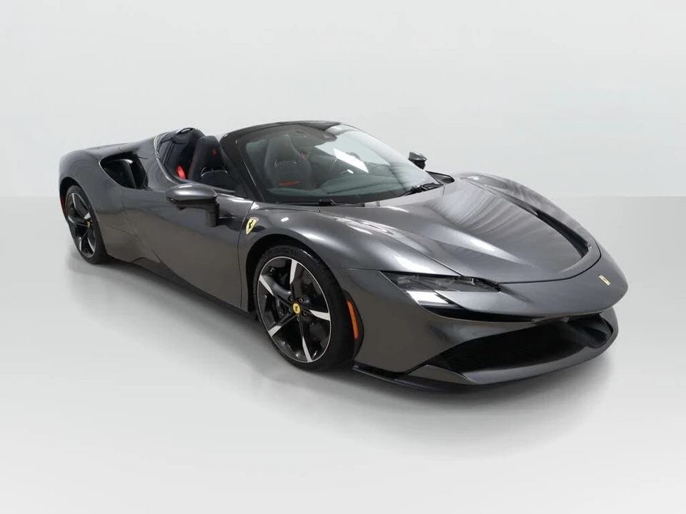 2025 Ferrari SF90 Spider - Image 6 of 31