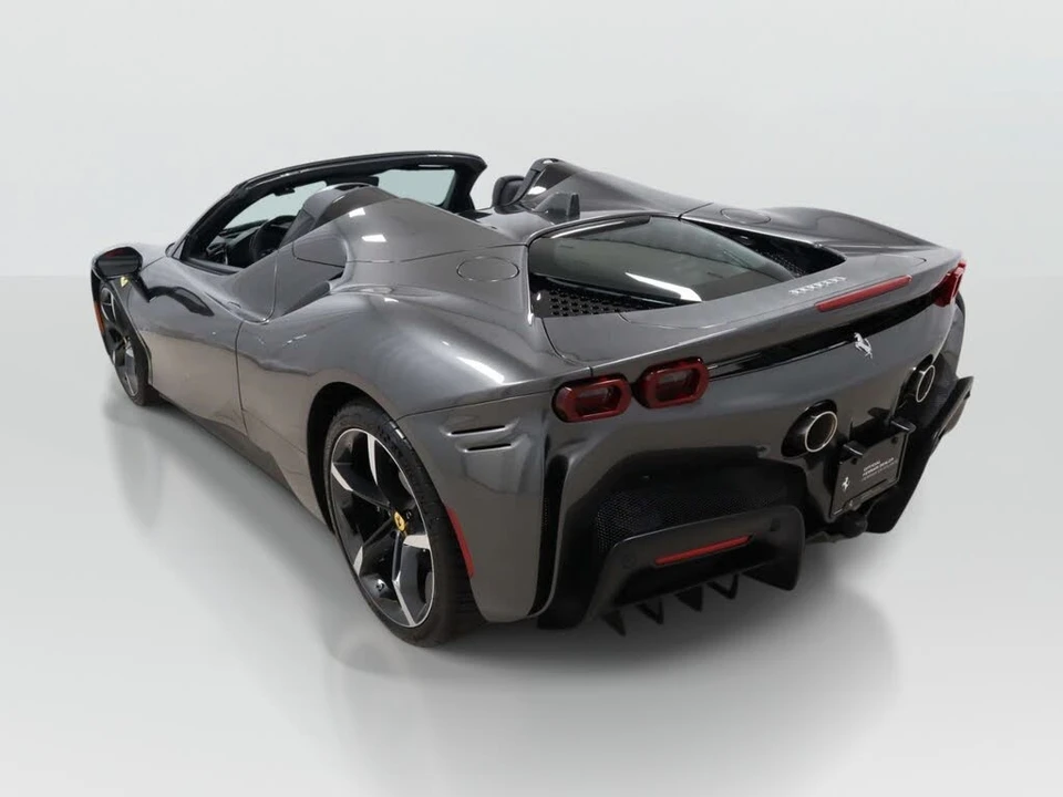 2025 Ferrari SF90 Spider - Image 14 of 31