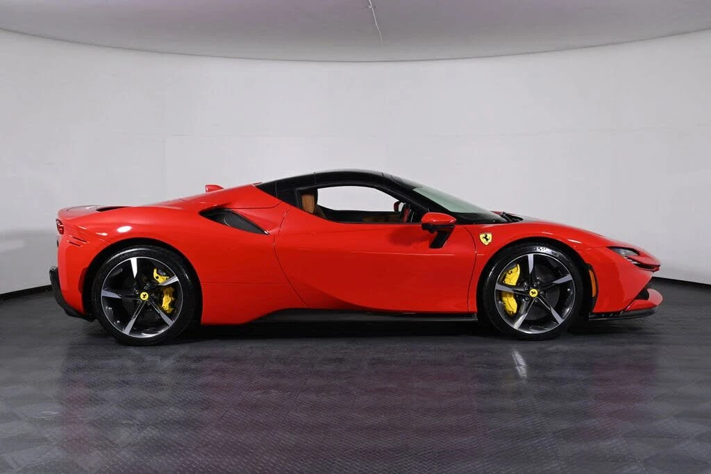 2025 Ferrari SF90 Spider - Image 10 of 29