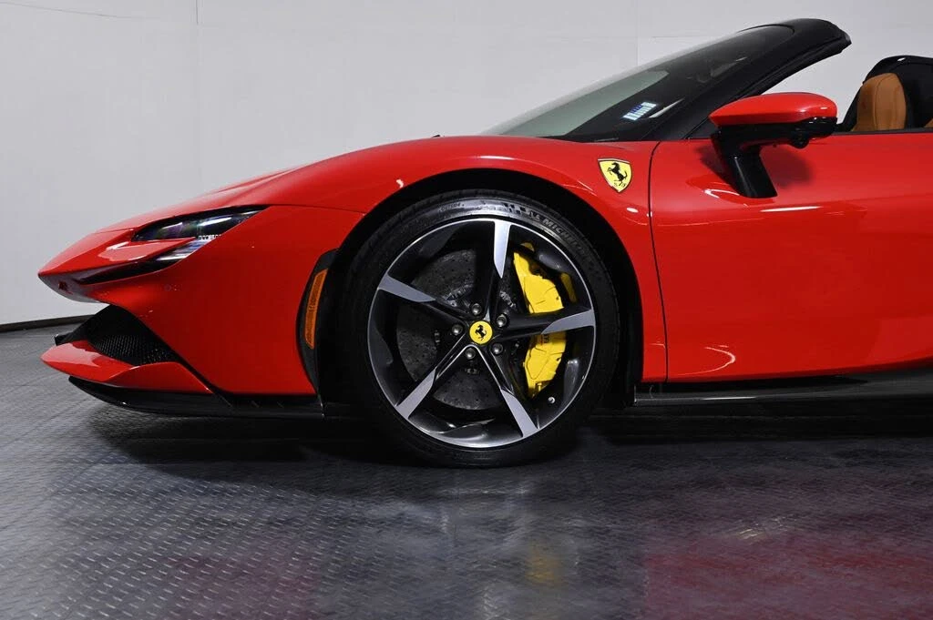 2025 Ferrari SF90 Spider - Image 27 of 29