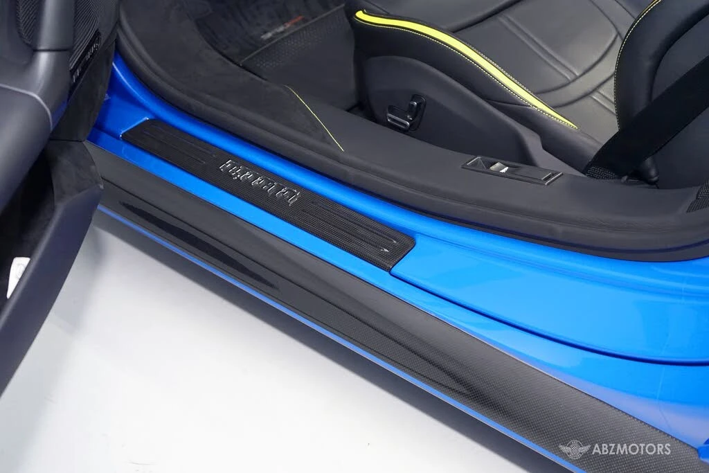 2025 Ferrari SF90 Spider - Image 13 of 31