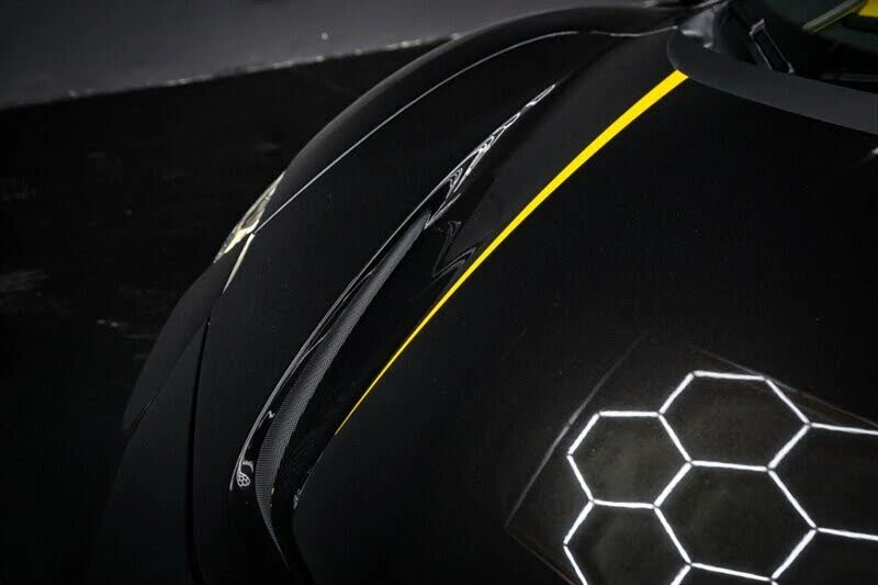 2025 Ferrari SF90 Spider - Image 9 of 31