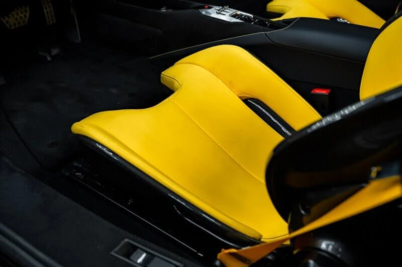 2025 Ferrari SF90 Spider - Image 26 of 31