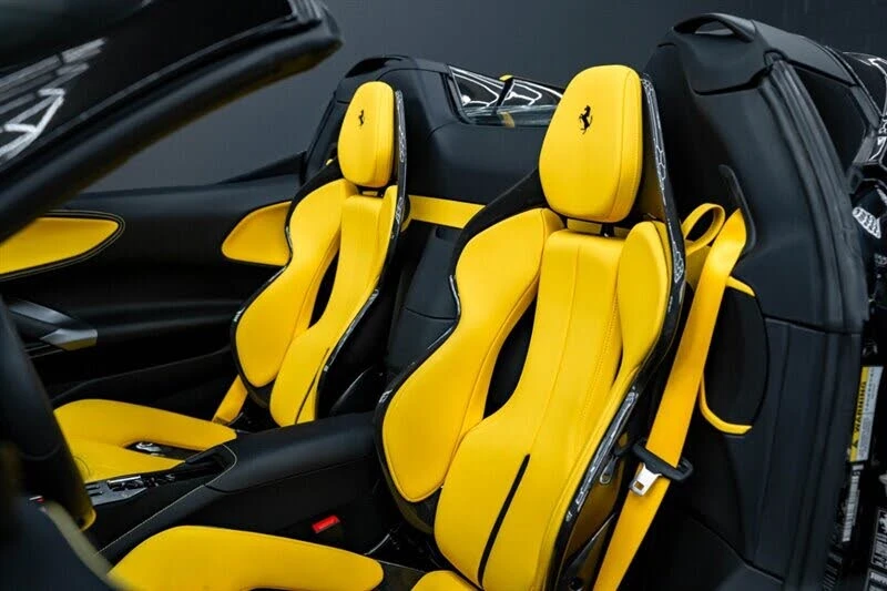 2025 Ferrari SF90 Spider - Image 22 of 31